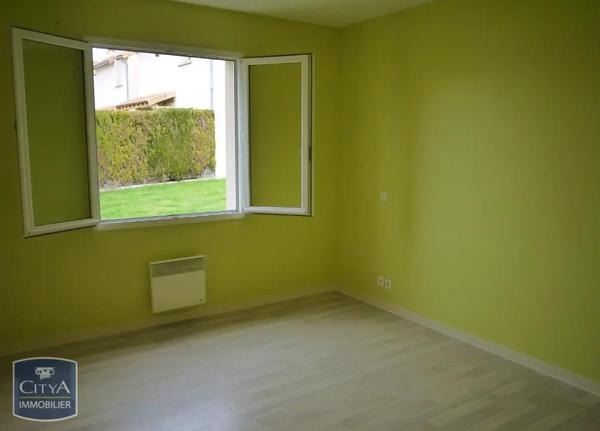 Maison à louer 4 pièces 93.06m² Beaumont Saint-Cyr (86490)