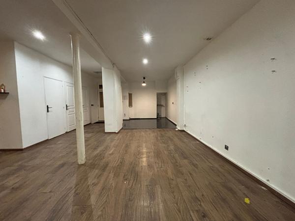 Paris 3ème - Arts et Métiers - Local en rez-de-chaussée