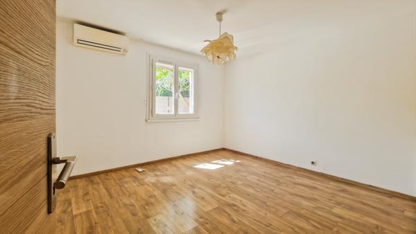 Rochefort-du-Gard (30650) A vendre maison avec piscine à Rochefort du Gard