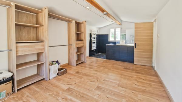 Rochefort-du-Gard (30650) A vendre maison avec piscine à Rochefort du Gard