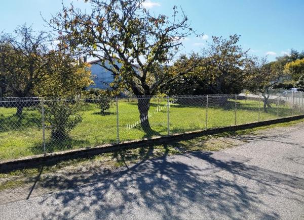 Terrain constructible Pamiers 602 m2 plat