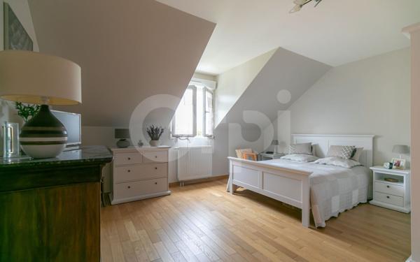 Maison à vendre    6 pièces •  Sucy-en-Brie