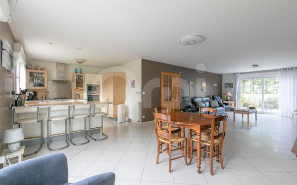 Maison à vendre    6 pièces •  Sucy-en-Brie