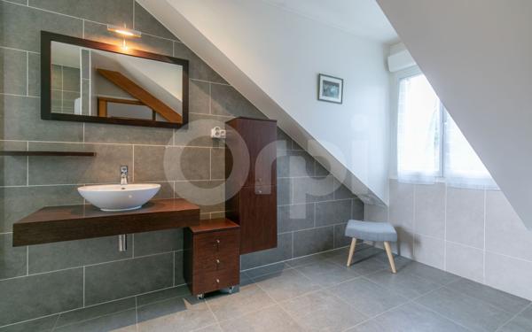 Maison à vendre    6 pièces •  Sucy-en-Brie