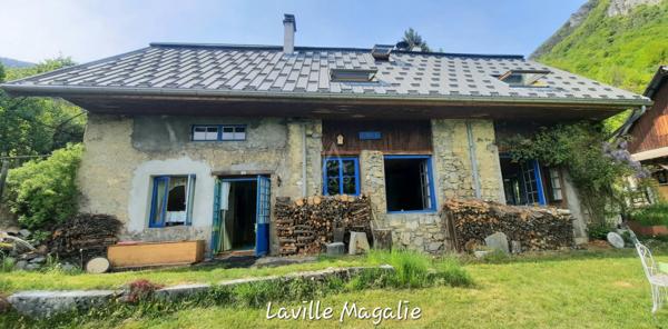 Maison de campagne atypique
