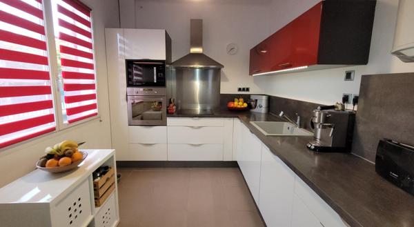 Saint-Jean-le-Blanc Maison plain-pied 75m² avec dépendances