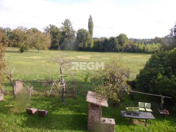 Villetoureix (24600) Esemble Immobilier comprenant, maison d'habitation, grandes dépendances, et terrain de 21900 m²