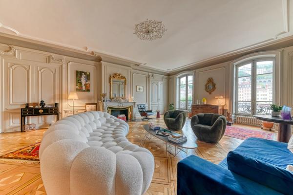 Lyon 2 - Quai Tilsitt - Appartement bourgeois meublé de 200,15 m² - 3 Chambres