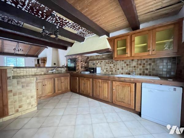 MAISON R+1 avec garage et pisicne