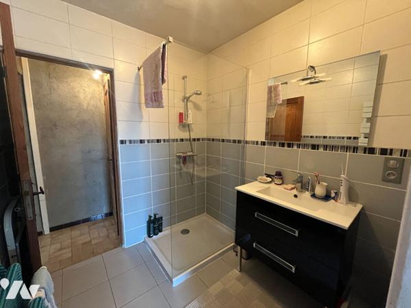 Bâtisse en pierre aux portes de Figeac