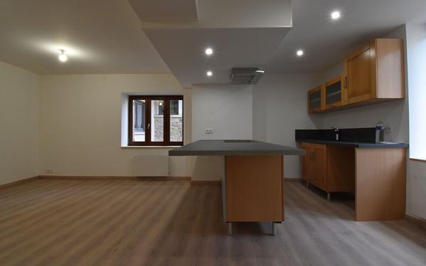 Maison à vendre    4 pièces •  Jujurieux