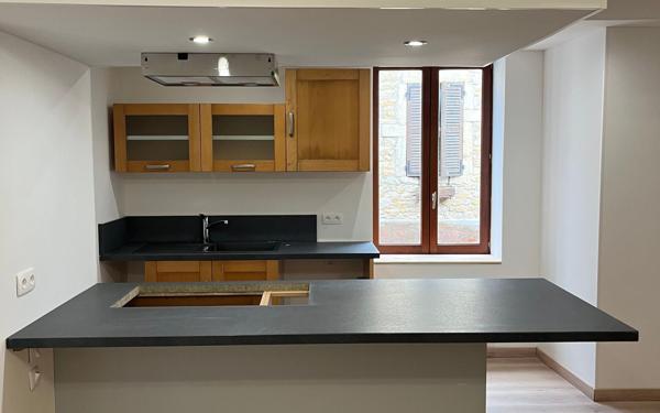 Maison à vendre    4 pièces •  Jujurieux