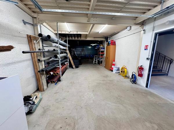 Local d'activité moderne