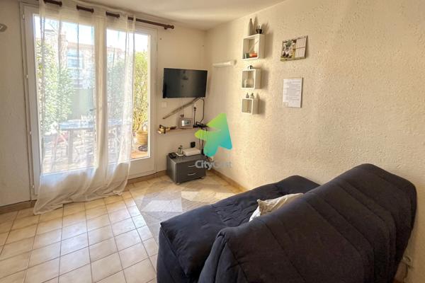 Très jolie maison de vacances meublée avec jardinet et place de parking