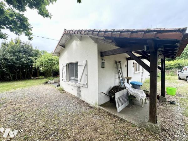 Maison à rénover - Grand Terrain - CHAUMES-EN-RETZ
