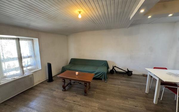 Appartement à vendre    2 pièces •  Pont-de-Chéruy