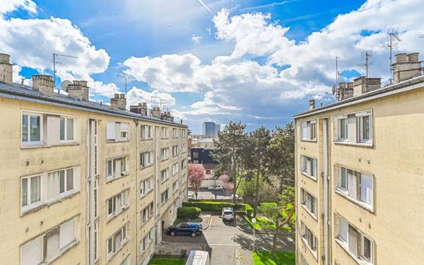 Appartement à vendre    2 pièces • 40,73 m2 Montreuil