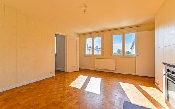 Appartement à vendre    2 pièces • 40,73 m2 Montreuil