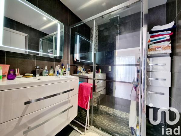 Maison 5 pièces de 205 m² à Oinville-Saint-Liphard (28310)