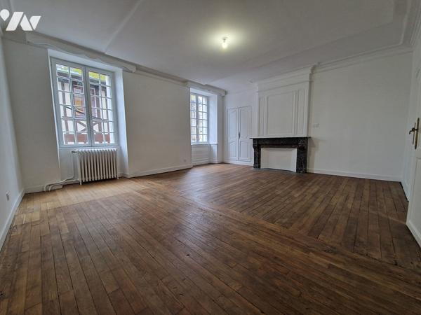 Maison de charme de 222 m2 à Domfront en poiraie