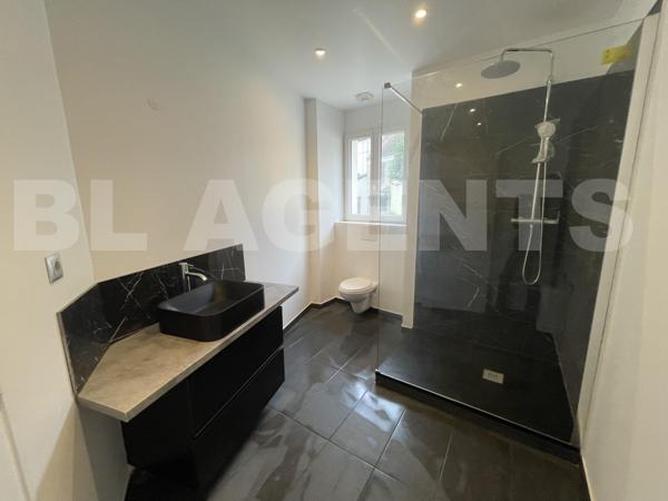 Maison de village  - Garage - jardin, située à Pommeuse !!