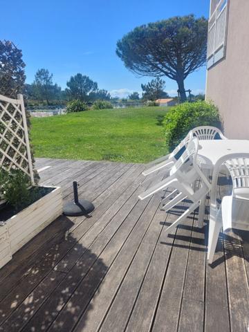 Appartement 2 pièce(s) meublé avec piscine LA PIRONNIERE