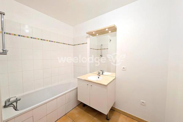 Appartement à vendre 3 pièces de 54,18 m² à Saint-Cyr-l'École