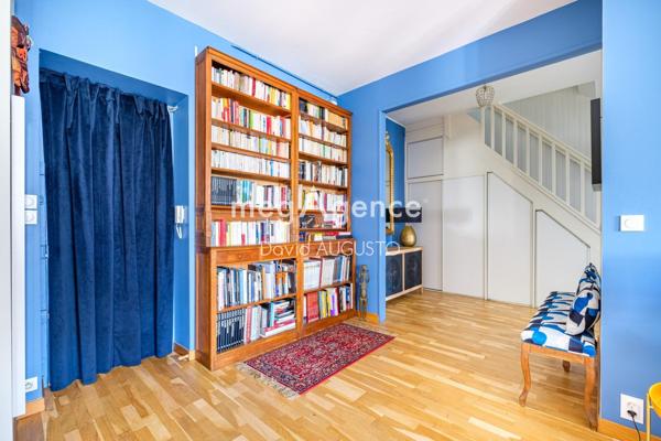 Appartement à LYON 7E ARRONDISSEMENT, 69007 - 4 pièces 82m²