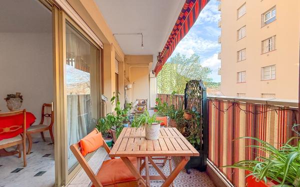 Appartement à vendre    2 pièces • 52,37 m2 Nice