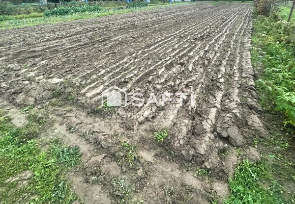 Terrain de loisir / jardin de 891m²- non constructible