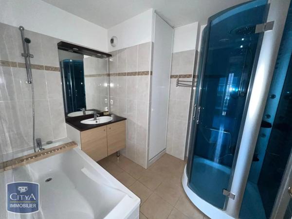 Appartement à louer 3 pièces 57.9m²