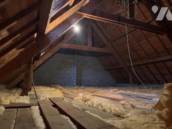 PLABENNEC Bourg. Petite maison traditionnelle  de 1969, de plain pied posée sur une parcelle ar...