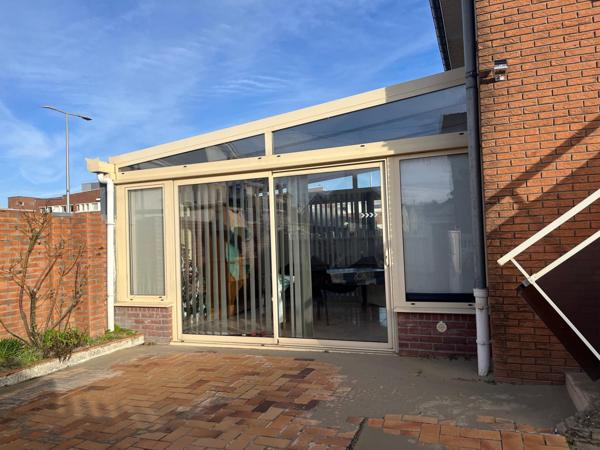 MAISON INDIVIDUELLE AVEC GARAGE