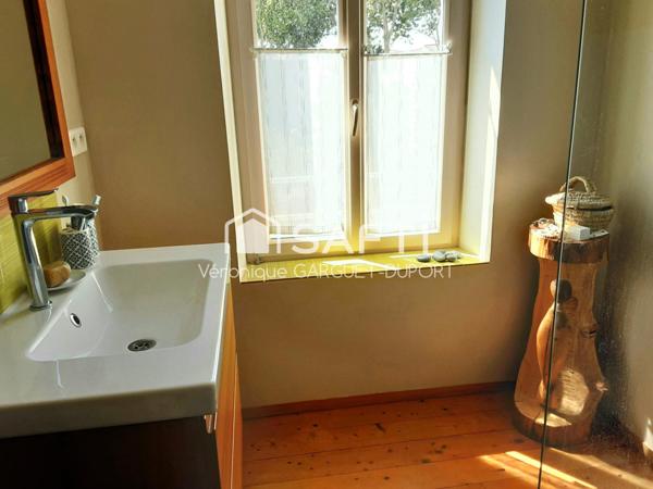 Maison de Maître face au Canal avec jardin, garage