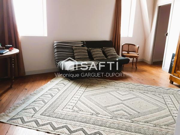 Maison de Maître face au Canal avec jardin, garage