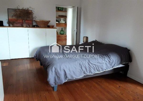 Maison de Maître face au Canal avec jardin, garage