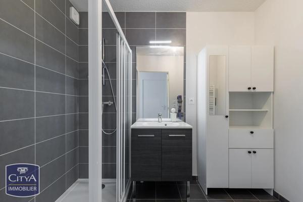Appartement à vendre 3 pièces 69m² Vaulx-en-Velin (69120)