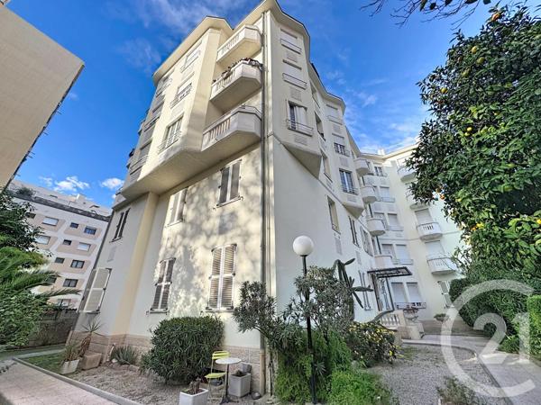 Appartement F1 à vendre  1 pièce - 17 m2 JUAN LES PINS - 06