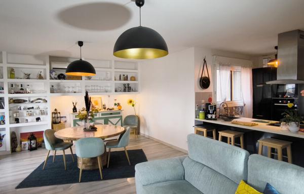 VALENCE. COEUR DE VILLE. APPARTEMENT DE 97.50 M2 . BALCON. CAVE. GARAGE.