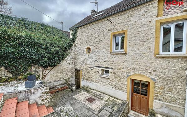 Maison à vendre    3 pièces • 86 m2 Juziers