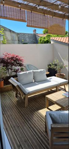 Maison familiale Canal de Rompsay,  
La rochelle 17000