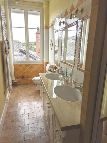 Maison à vendre à Sainte-Maure-de-Touraine dans l'Indre-et-Loire (37800), ref : 37072-652