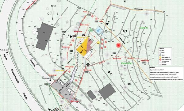 Terrain de 4 104 m²