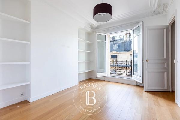 Paris 8ème, Appartement 3 Chambres -  151 m² à vendre