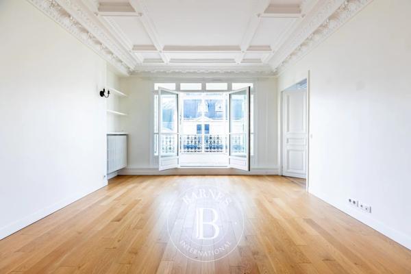 Paris 8ème, Appartement 3 Chambres -  151 m² à vendre