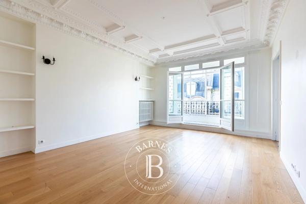 Paris 8ème, Appartement 3 Chambres -  151 m² à vendre