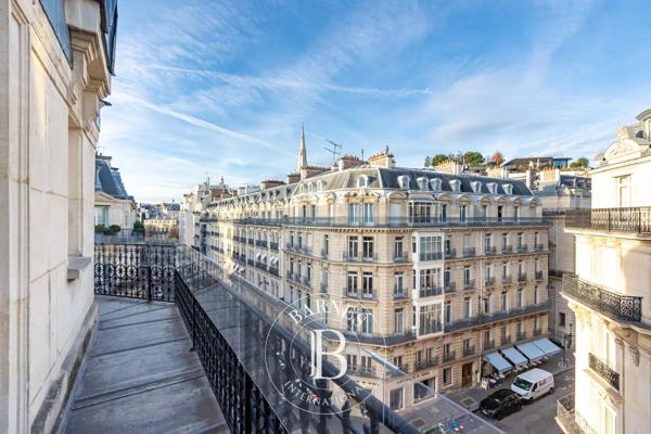 Paris 8ème, Appartement 3 Chambres -  151 m² à vendre