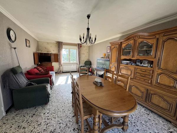 Vente Maison 6 pièces 174 m2 à Sainte-Tulle