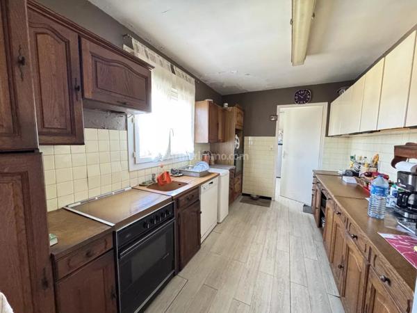 Vente Maison 6 pièces 174 m2 à Sainte-Tulle