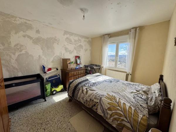 Vente Maison 6 pièces 174 m2 à Sainte-Tulle